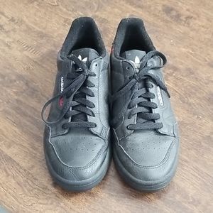 Adidas CONTINENTAL 80 SHOES

CORE BLACK